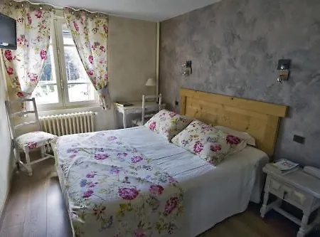 Logis Restaurant Planes Hotel 3*