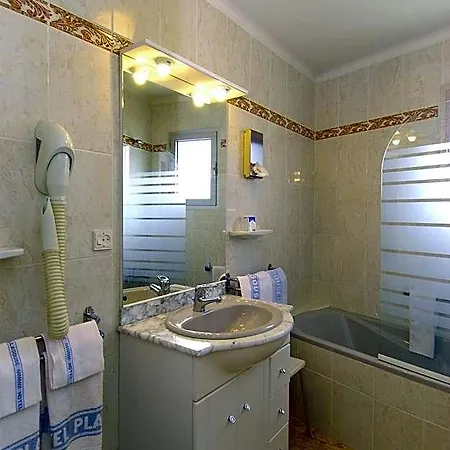 Logis Restaurant Planes Hotel 3*