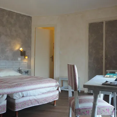 Logis Restaurant Planes 3* ساياغوز