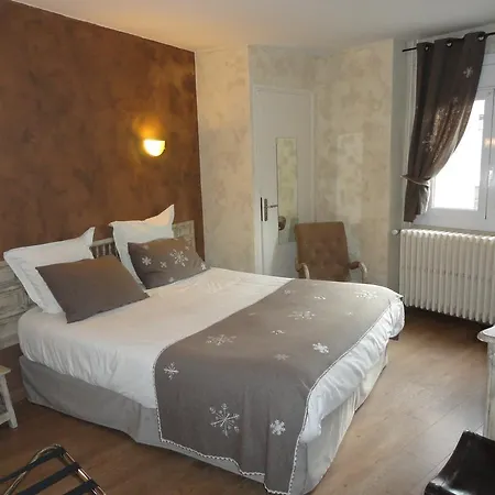 Logis Restaurant Planes فندق 3*