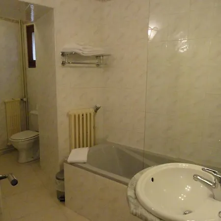 Hotel Logis Restaurant Planes