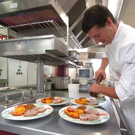 Logis Restaurant Planes 3* ساياغوز