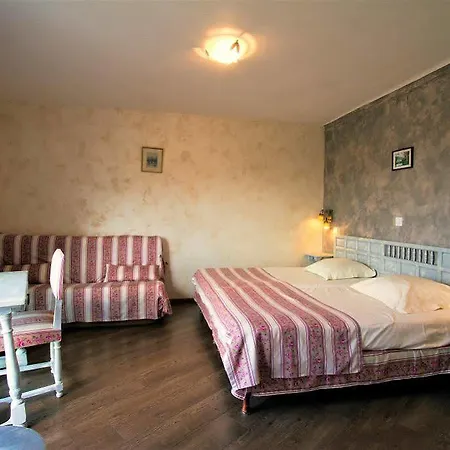 Logis Restaurant Planes 3*